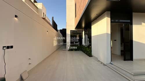 Villa 259.6 SQM Facing East on 15m Width Street Al-Malaz, Central Riyadh, Riyadh