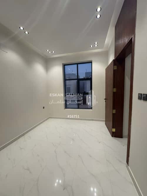 Floor 144 SQM with 6 Bedrooms Al- Nadwah, East Riyadh, Riyadh