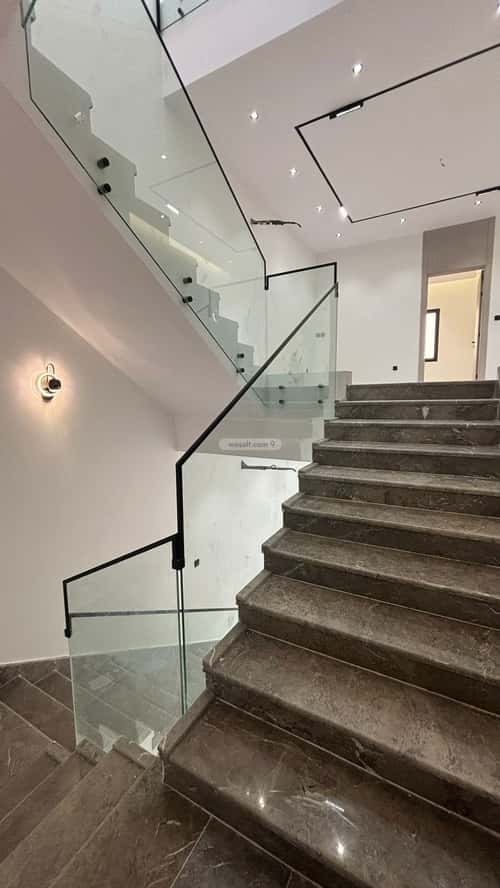 فيلا 411.71 متر مربع شمالية على شارع 16م الدفاع، المدينة المنورة