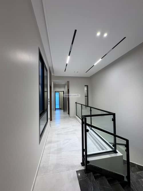 شقة 291 متر مربع ب 7 غرف المروج، أبها