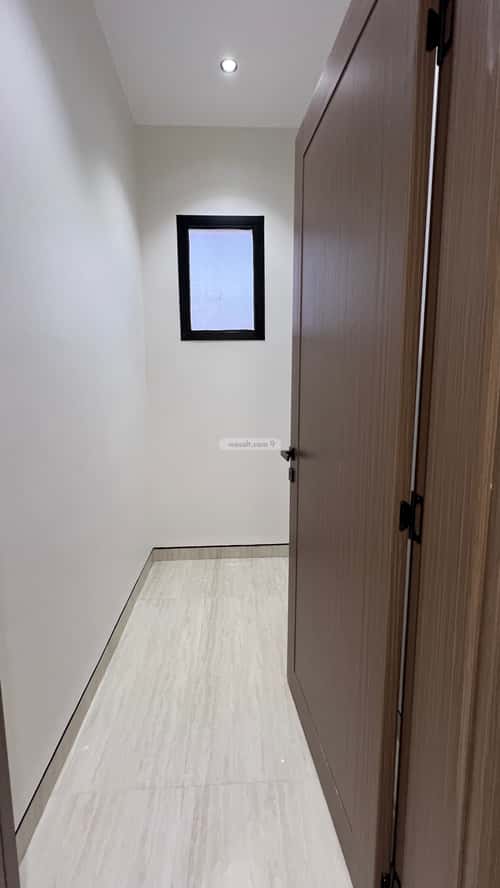 شقة 291 متر مربع ب 7 غرف المروج، أبها