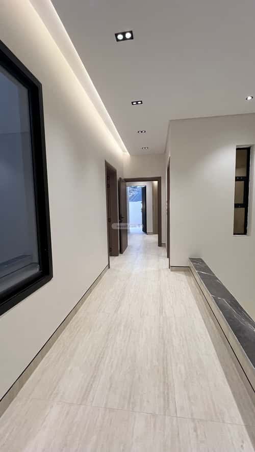 شقة 291 متر مربع ب 7 غرف المروج، أبها