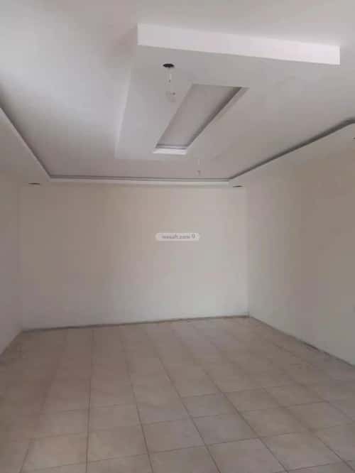 استراحة 854.92 متر مربع جنوبية على شارع 40م الوادي، حائل