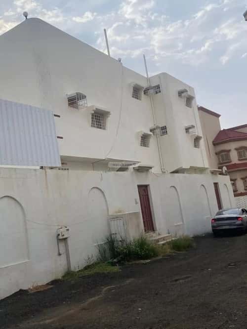 دور 285.17 متر مربع ب 9 غرف النسيم، خميس مشيط