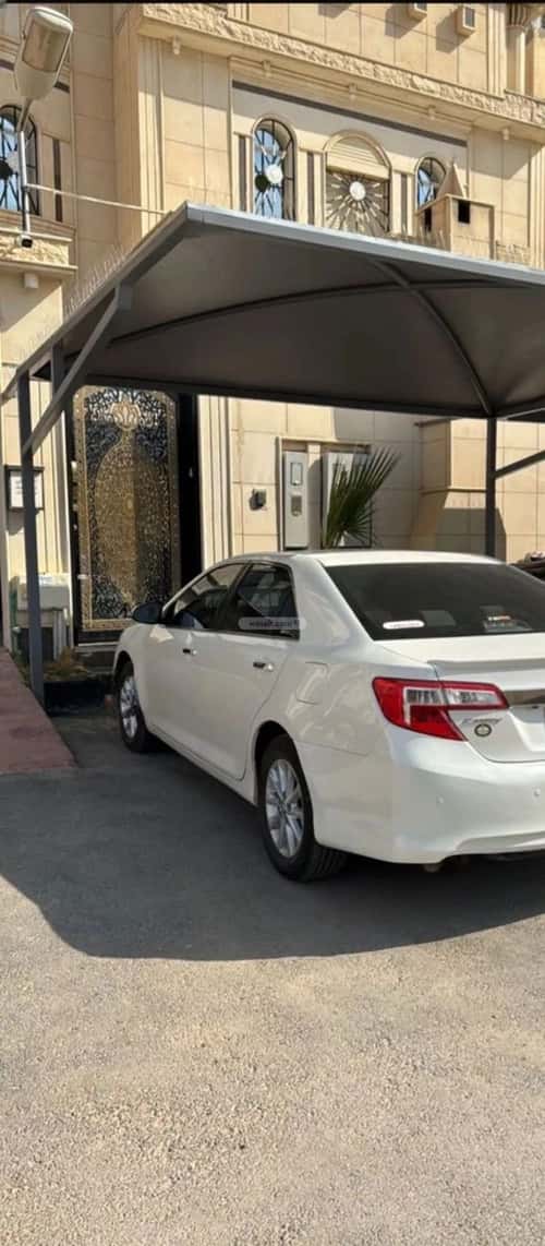 8 bedroom villa in Al Rimal