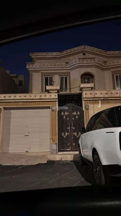 فيلا 435 متر مربع شرقية على شارع 25م إشبيلية، شرق الرياض، الرياض