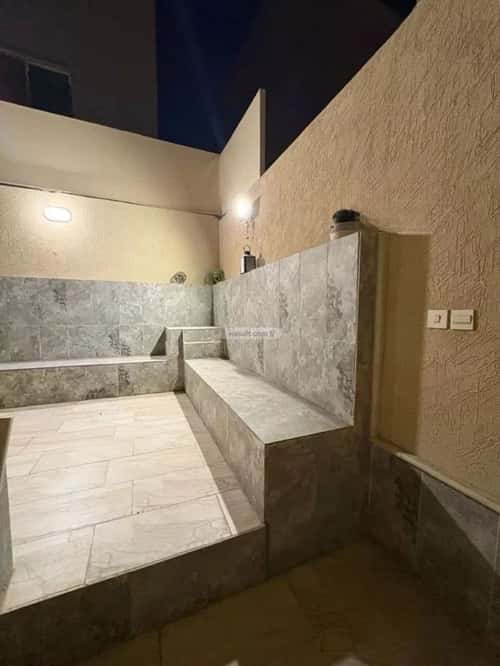 فيلا 303 متر مربع شمالية على شارع 15م الإزدهار، شمال الرياض، الرياض