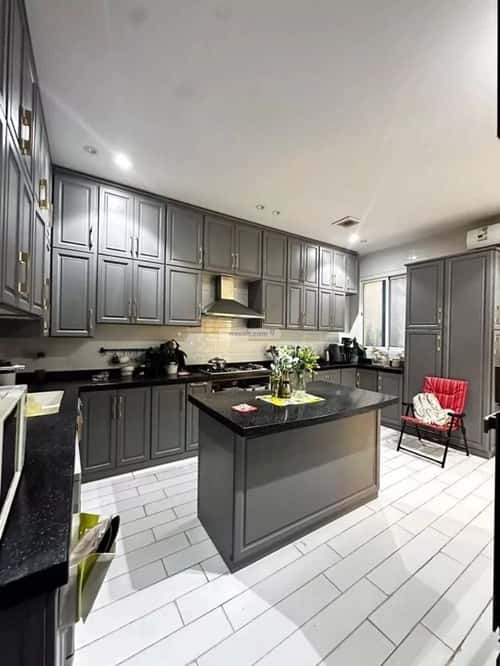 فيلا 375 متر مربع شرقية على شارع 15م المهدية، غرب الرياض، الرياض