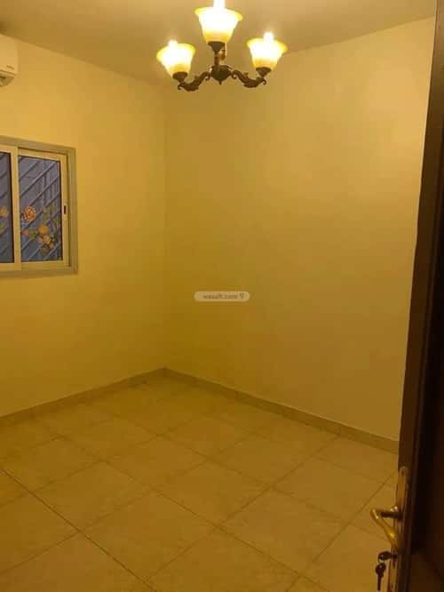 فيلا 273 متر مربع جنوبية على شارع 10م العليا، وسط الرياض، الرياض