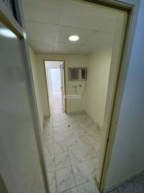 Apartment with 5 Bedrooms Al Shooalah, Aldammam