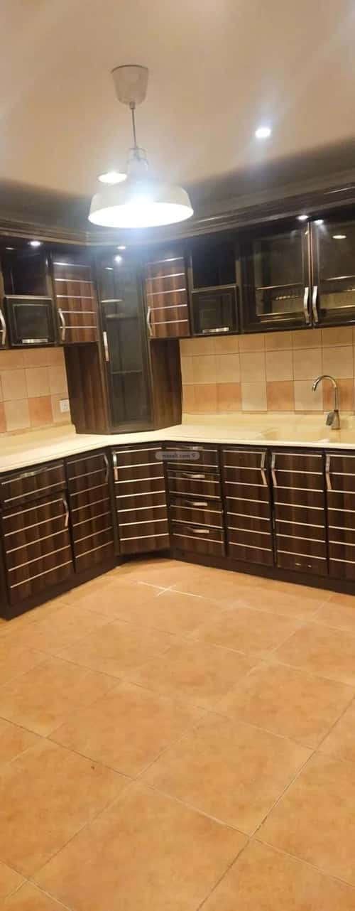 Apartment with 6 Bedrooms Al Nada, Aldammam