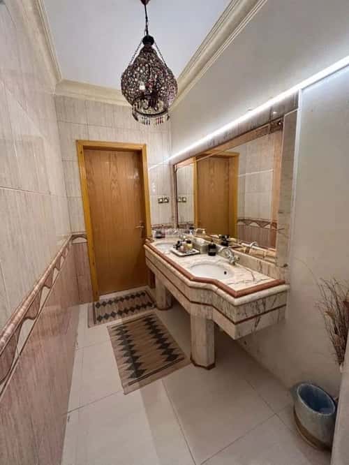 فيلا 500 متر مربع جنوبية على شارع 15م النفل، شمال الرياض، الرياض