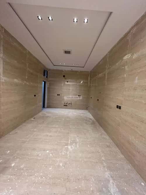 8 bedroom villa in Al Rimal