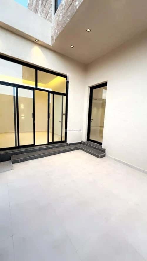 5 bedroom villa in Al Narjis