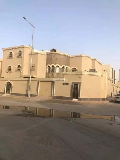 Villa 675 SQM Facing North West on 20m Width Street Al-Muanisiyah, East Riyadh, Riyadh