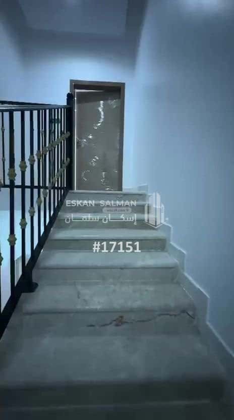 فيلا 327.4 متر مربع غربية على شارع 18م الروضة، نجران