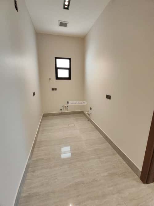 6 bedroom villa in Al Rimal