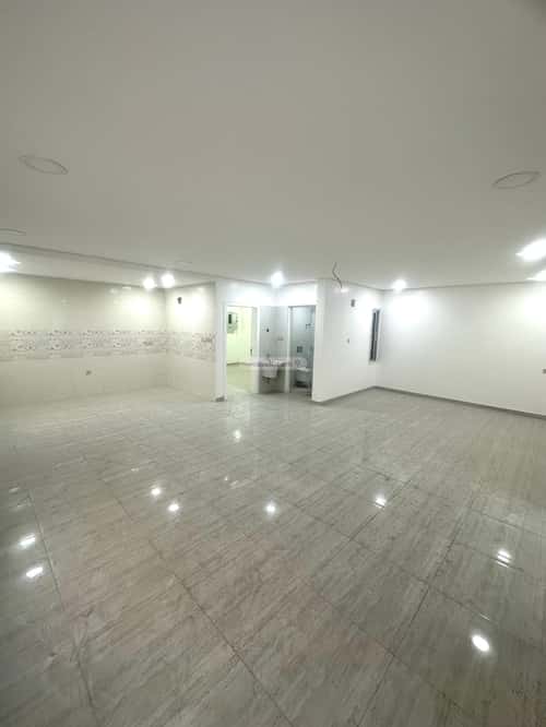 Apartment with 5 Bedrooms Al Dabab, Aldammam