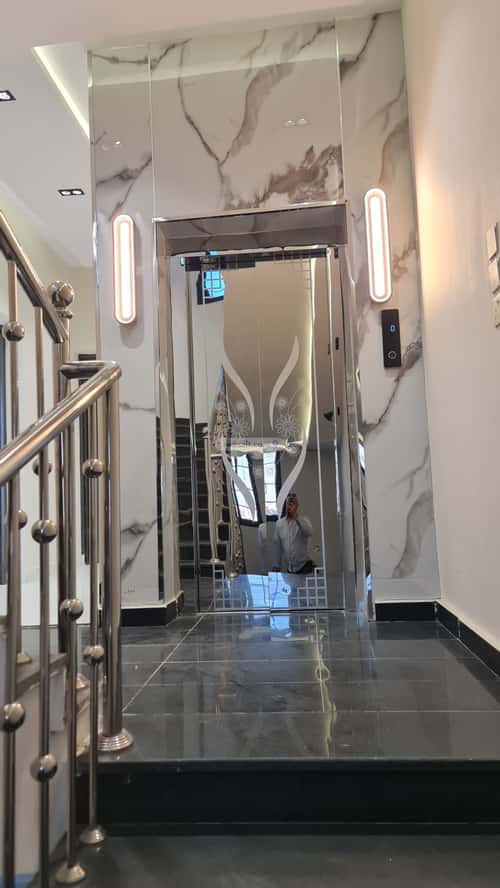 شقة 229 متر مربع ب 6 غرف المعارض، خميس مشيط