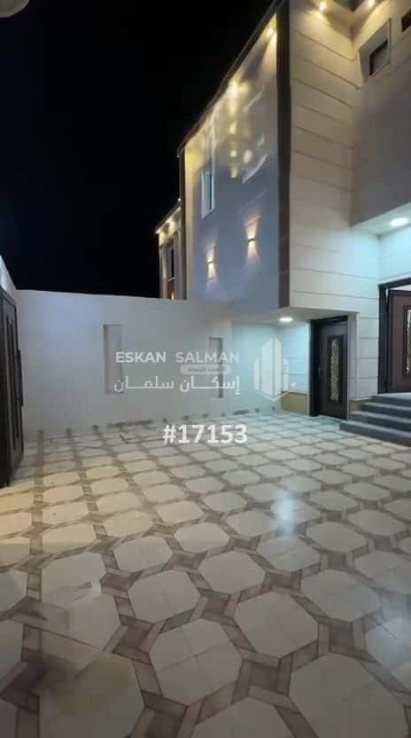 Villa 348 SQM facing South on 18m width street الروضة، نجران