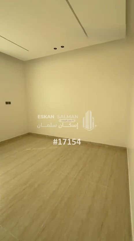 Villa 332 SQM facing South on 18m width street الروضة، نجران