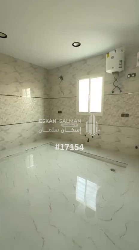 Villa 332 SQM facing South on 18m width street الروضة، نجران