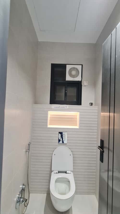 شقة 203 متر مربع ب 6 غرف المعارض، خميس مشيط