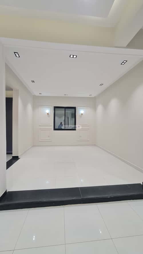 شقة 203 متر مربع ب 6 غرف المعارض، خميس مشيط