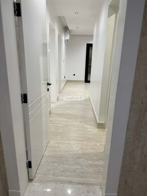 شقة بغرفتين الحمراء، الخبر