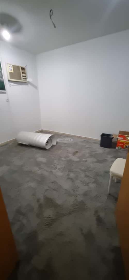 Floor with 5 Bedrooms As-Sahafa, North Riyadh, Riyadh