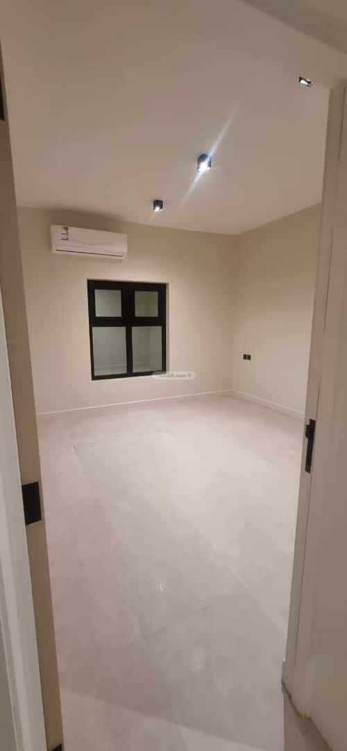 Apartment 700 SQM with 4 Bedrooms Al-Nuzha, North Riyadh, Riyadh