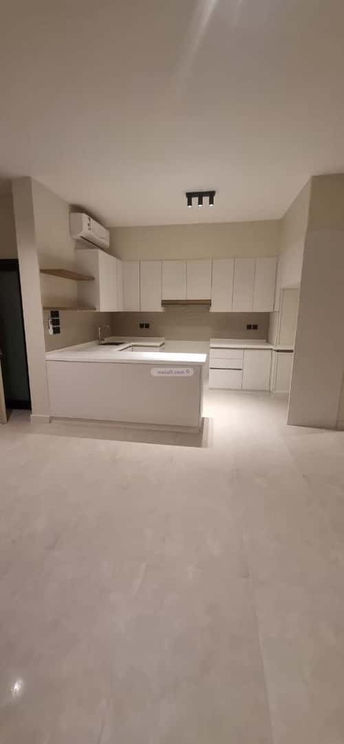 Apartment 700 SQM with 4 Bedrooms Al-Nuzha, North Riyadh, Riyadh