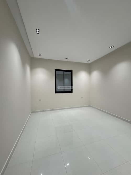 Floor 203 SQM with 6 bedrooms المعارض، خميس مشيط