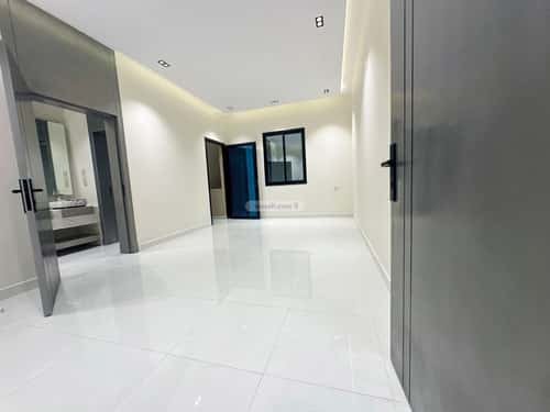 Floor 203 SQM with 6 bedrooms المعارض، خميس مشيط