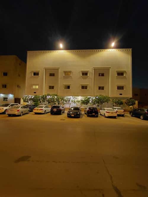 Apartment with 3 Bedrooms Al-Malqa, North Riyadh, Riyadh
