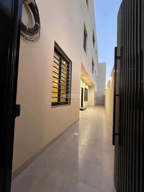 Floor 229 SQM with 6 Bedrooms Al Zahoor, Abha