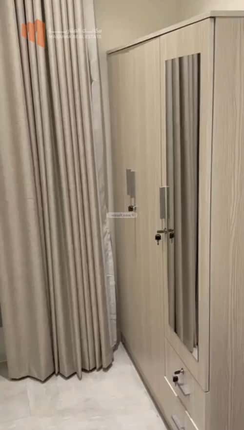 شقة بغرفة الحمراء، الخبر