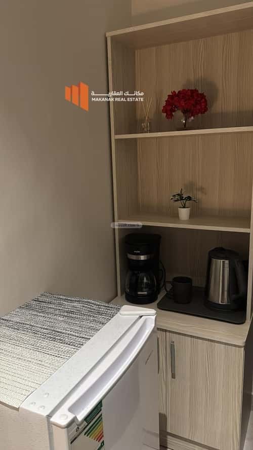 شقة بغرفة الحمراء، الخبر