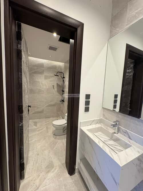 Floor 229.28 SQM with 8 Bedrooms Al Maaridh, Khamis Mushait