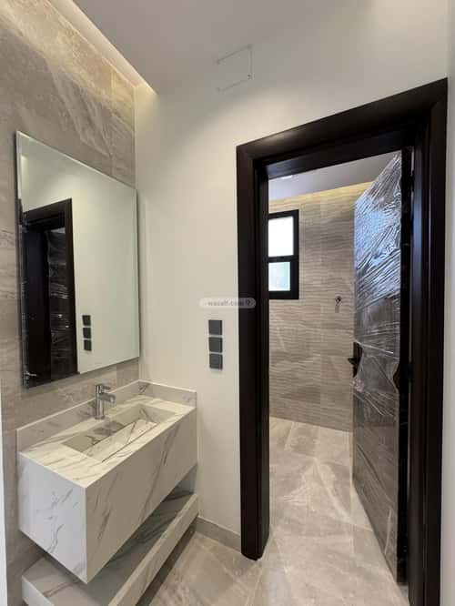 دور 229.28 متر مربع ب 8 غرف المعارض، خميس مشيط