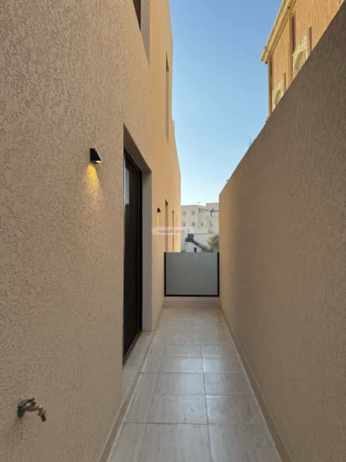 دور 229.28 متر مربع ب 8 غرف المعارض، خميس مشيط