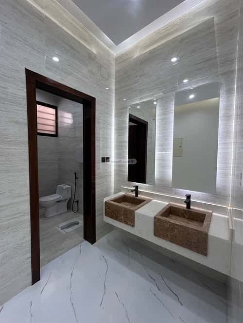 Floor 208.22 SQM with 7 Bedrooms Central Riyadh, Abha