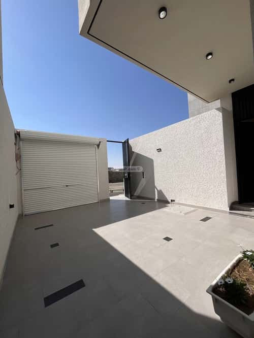 دور 203.97 متر مربع ب 7 غرف المعارض، خميس مشيط