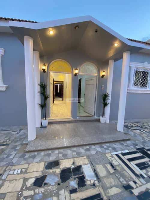 Villa 801.53 SQM Facing East on 12m Width Street Rayyadh, Alttayif