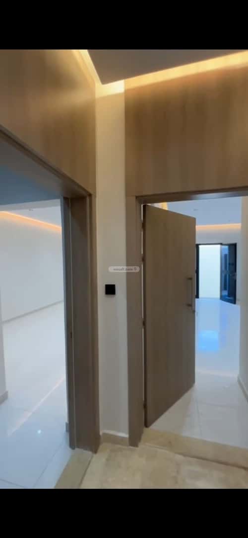 Apartment with 4 Bedrooms Al Khayf, Madinah