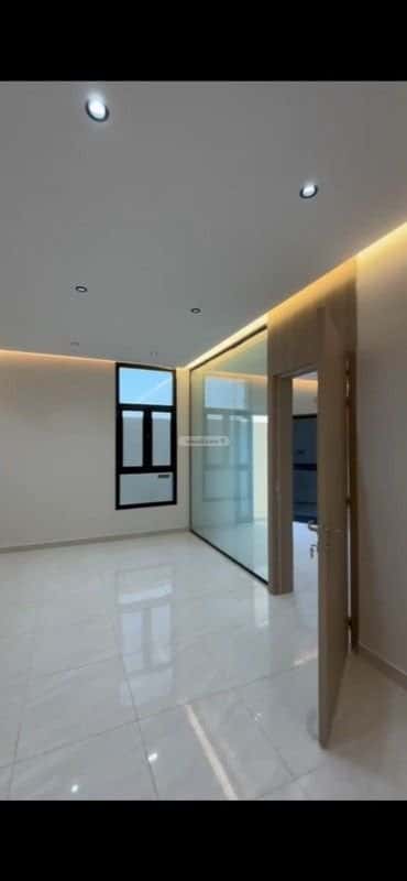 Apartment with 4 Bedrooms Al Khayf, Madinah