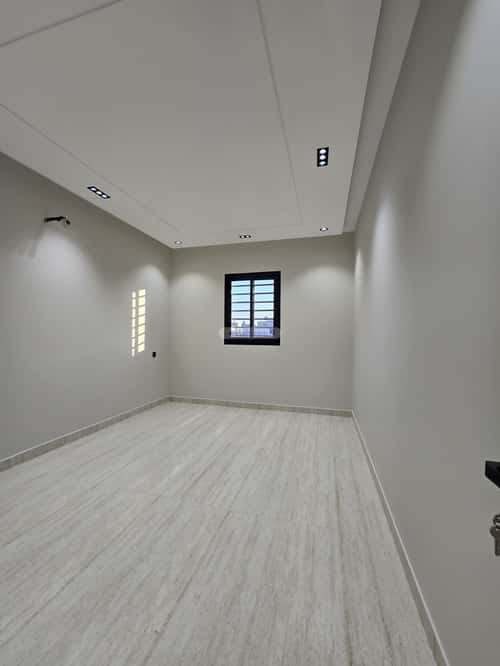 فيلا 380.3 متر مربع شرقية على شارع 20م الرحاب، الطائف