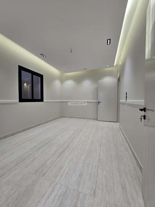 فيلا 380.3 متر مربع شرقية على شارع 20م الرحاب، الطائف