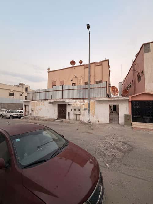 Building 400 SQM Facing East Al Badyah, Aldammam