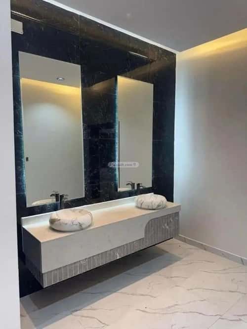 فيلا 400 متر مربع شمالية على شارع 10م الشفاء، حائل